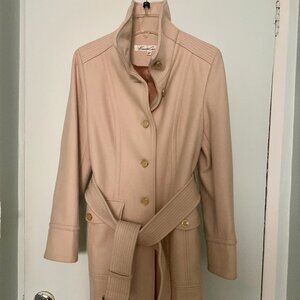 (EXCELLENT) Women’s Kenneth Cole Cream belted long coat size 4P